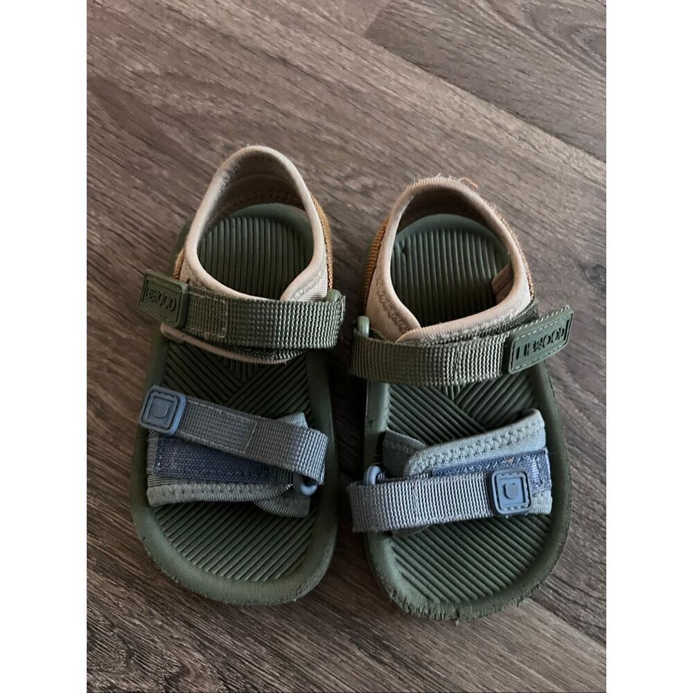 Monty Sandals in Hunter Green Mix size 7